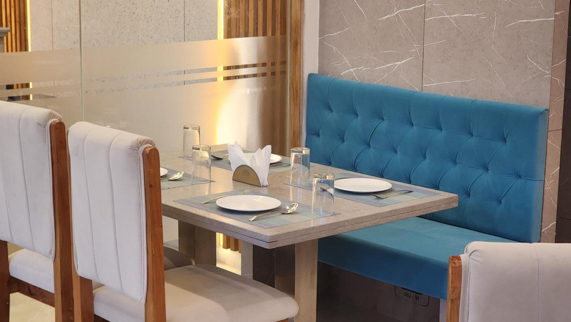 Hotel Janas Tirupati Exterior photo