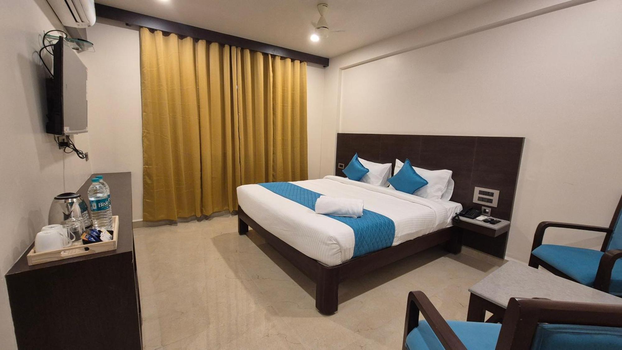 Hotel Janas Tirupati Exterior photo