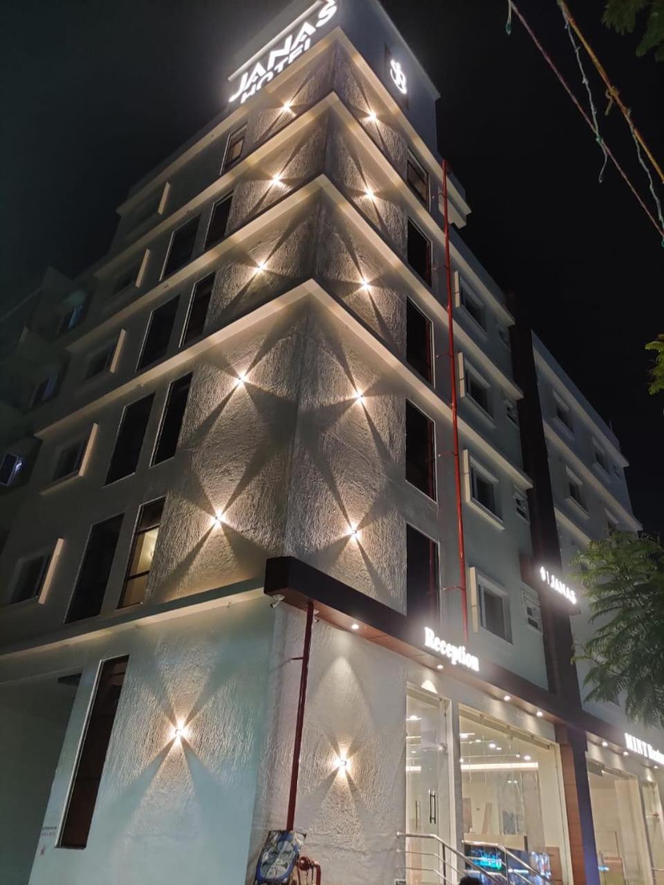 Hotel Janas Tirupati Exterior photo